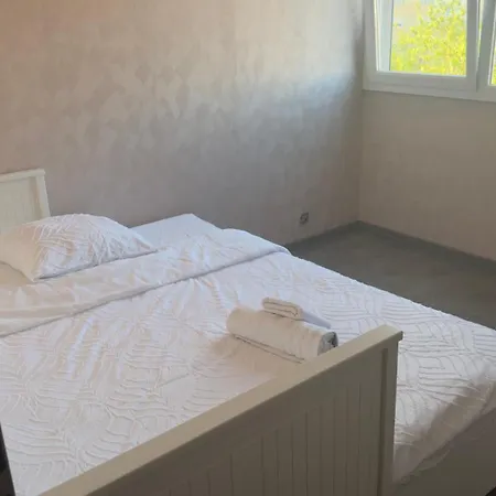 Apartman Entierement Equipe